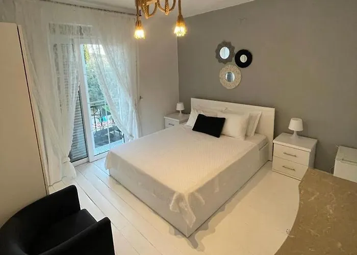 Purlen Oda ve Kahvaltı 3*