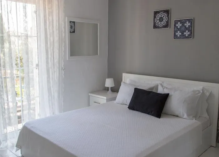 Oda ve Kahvaltı Purlen