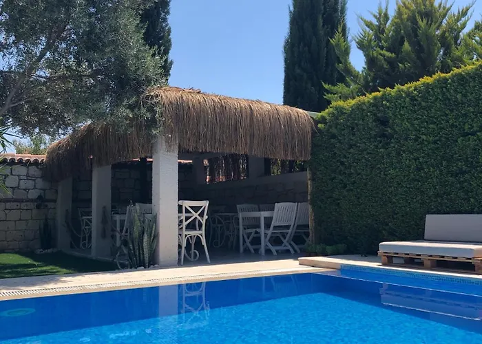 Purlen Oda ve Kahvaltı Alaçatı